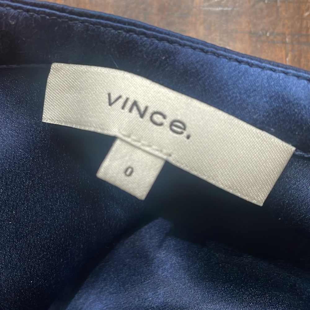 VINCE Winter Tie Dye Silk Blouse - Picture 8 of 9